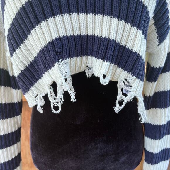 Zara Women's Navy And White Striped Cropped Distressed Sweater Size S - Picture 4 of 9